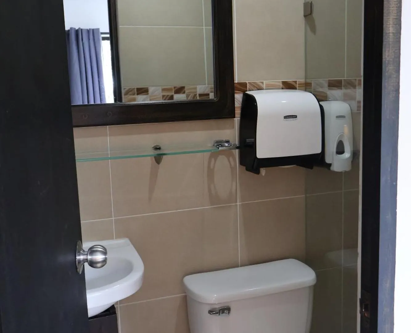 Hostel International Hotel Medellin Colombia